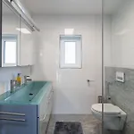 Vivien Apartmán